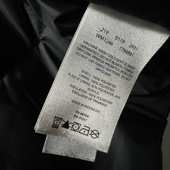 Sold Columbia heavy jacket outside poshmark - Picture 6 of 8